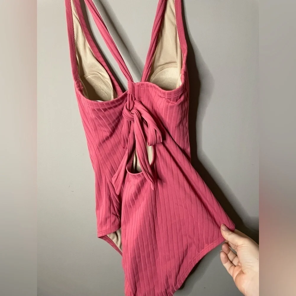 Kona Sol Women's Swimsuit One Piece Wide Ribbed Ring Medium Coverage Size L